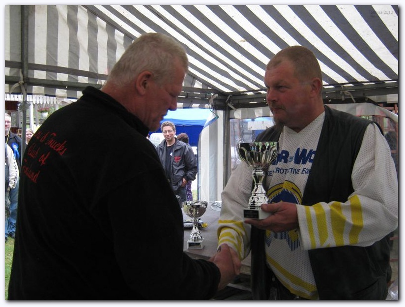 802x601 pixels (176K)